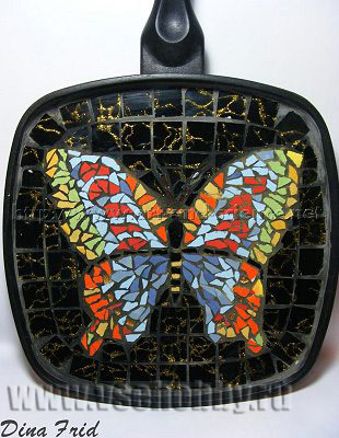 панно бабочка обратная мозаика на устаревшей сковородке собственноручно мастер-класс